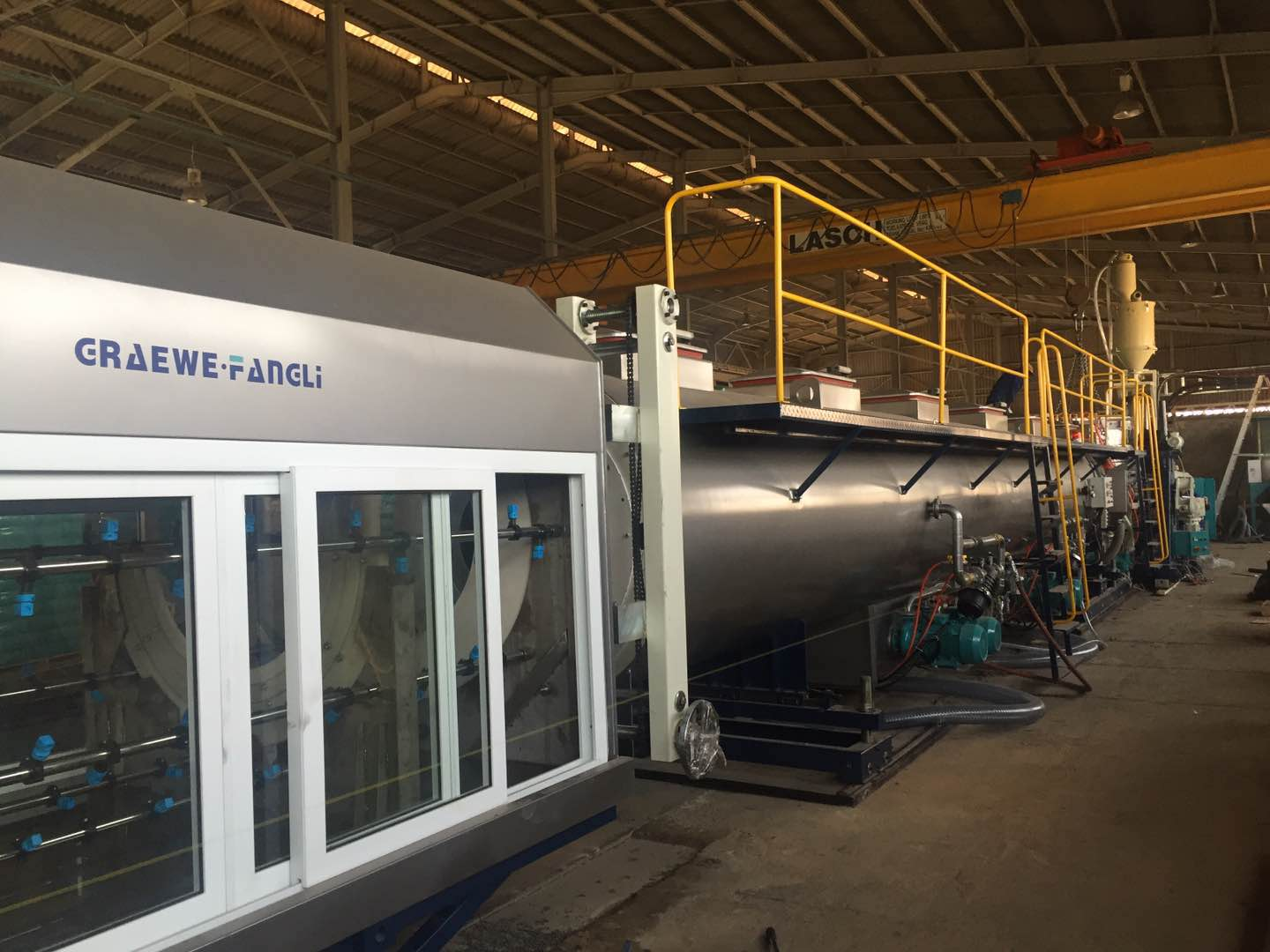 Plastikozko estrusorearen makina nagusiaren korronte ezegonkorra konpontzeko neurriak