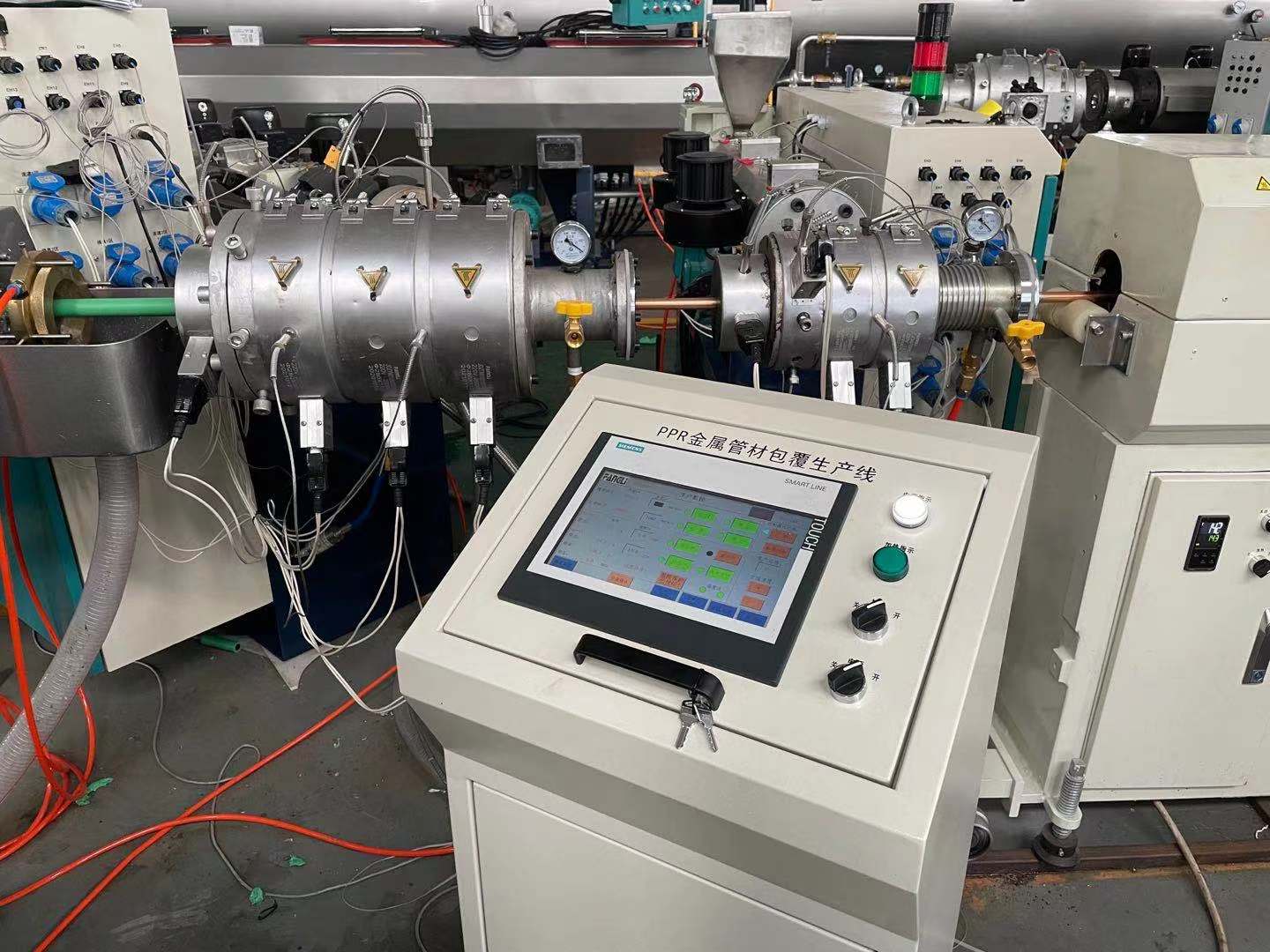 Nola mantendu material konposatua hodien ekoizpen-lerroa