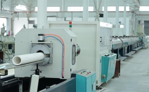 PVC torlojuaren hausturaren analisia: higadura normala eta haustura anormala